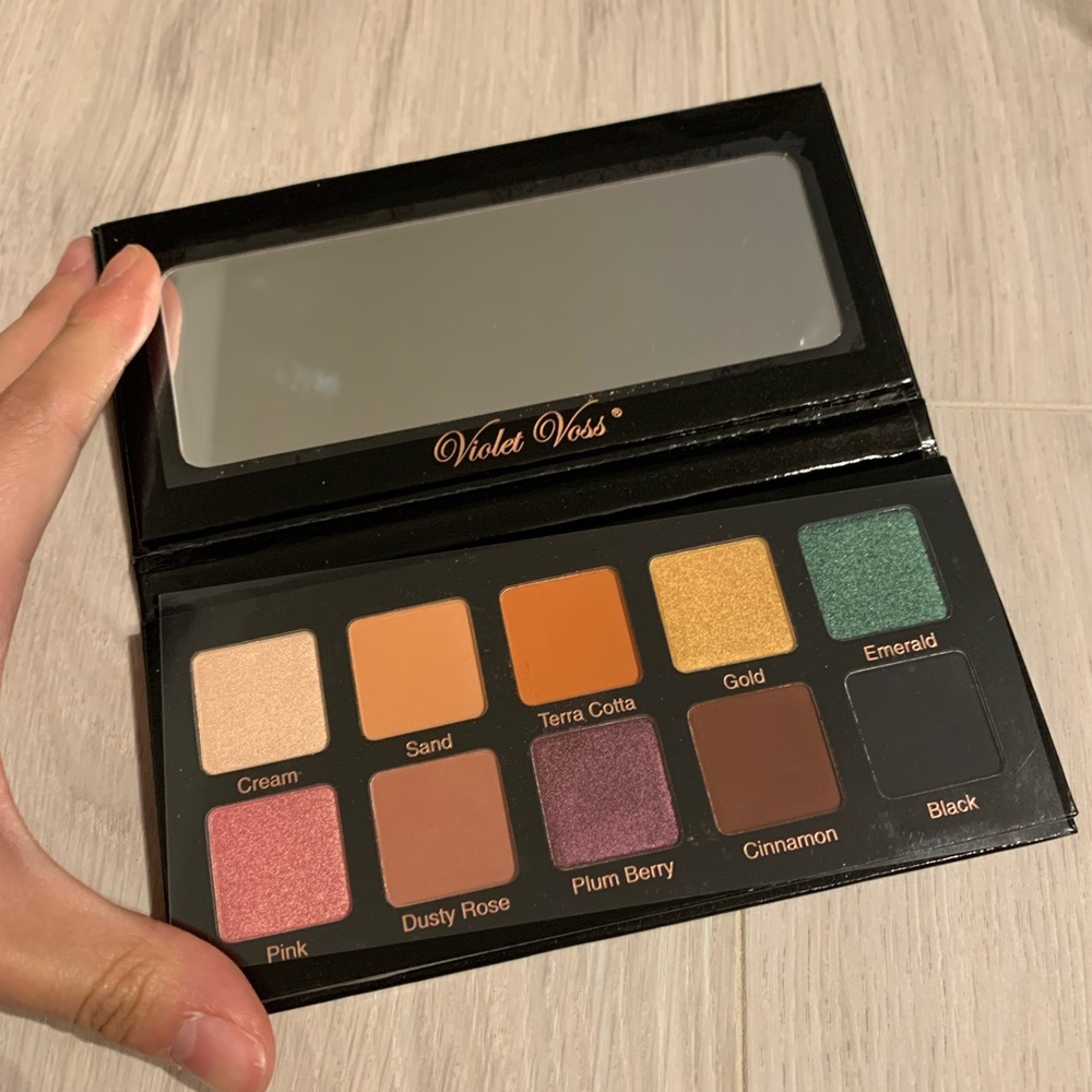 Violet voss essentials